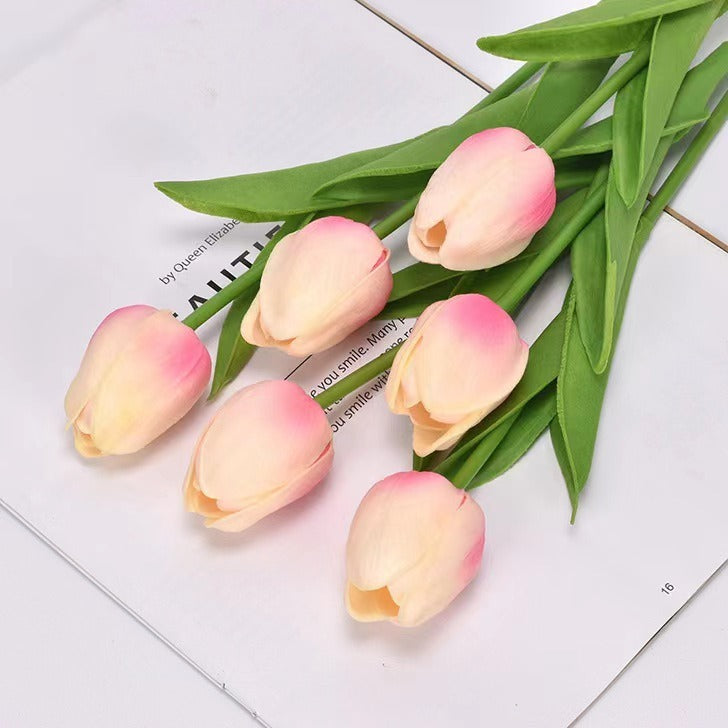 Tulip high-end simulation bride holding flowers in fresh and minimalist style, wedding photography props, fake flowers