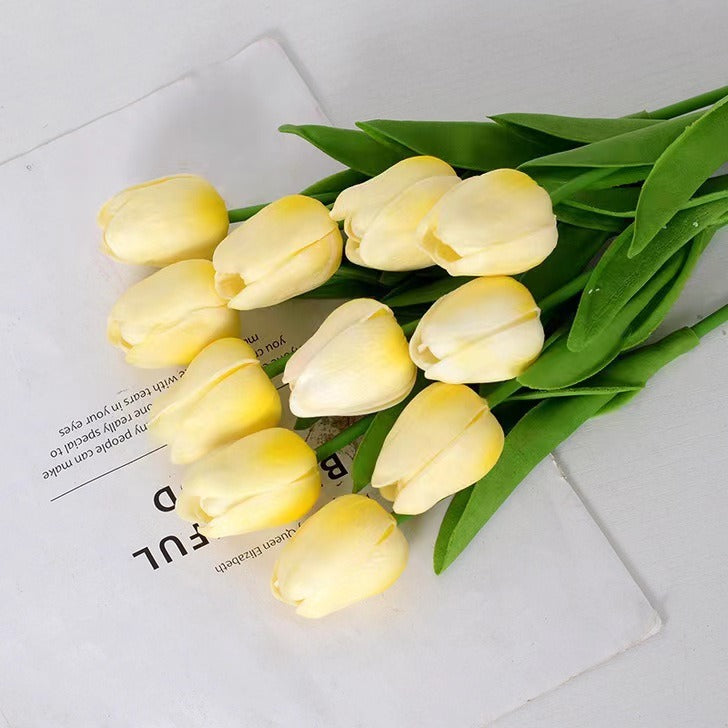 Tulip high-end simulation bride holding flowers in fresh and minimalist style, wedding photography props, fake flowers