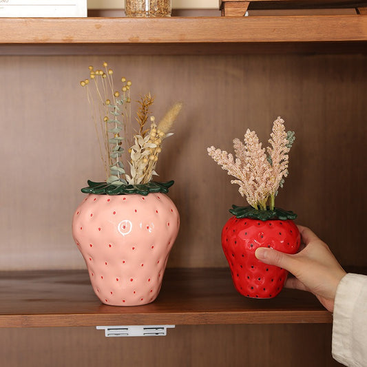 Strawberry ceramic vase, flower arrangement, living room home decoration ornament, hydroponic flower pot, high-end and high aest